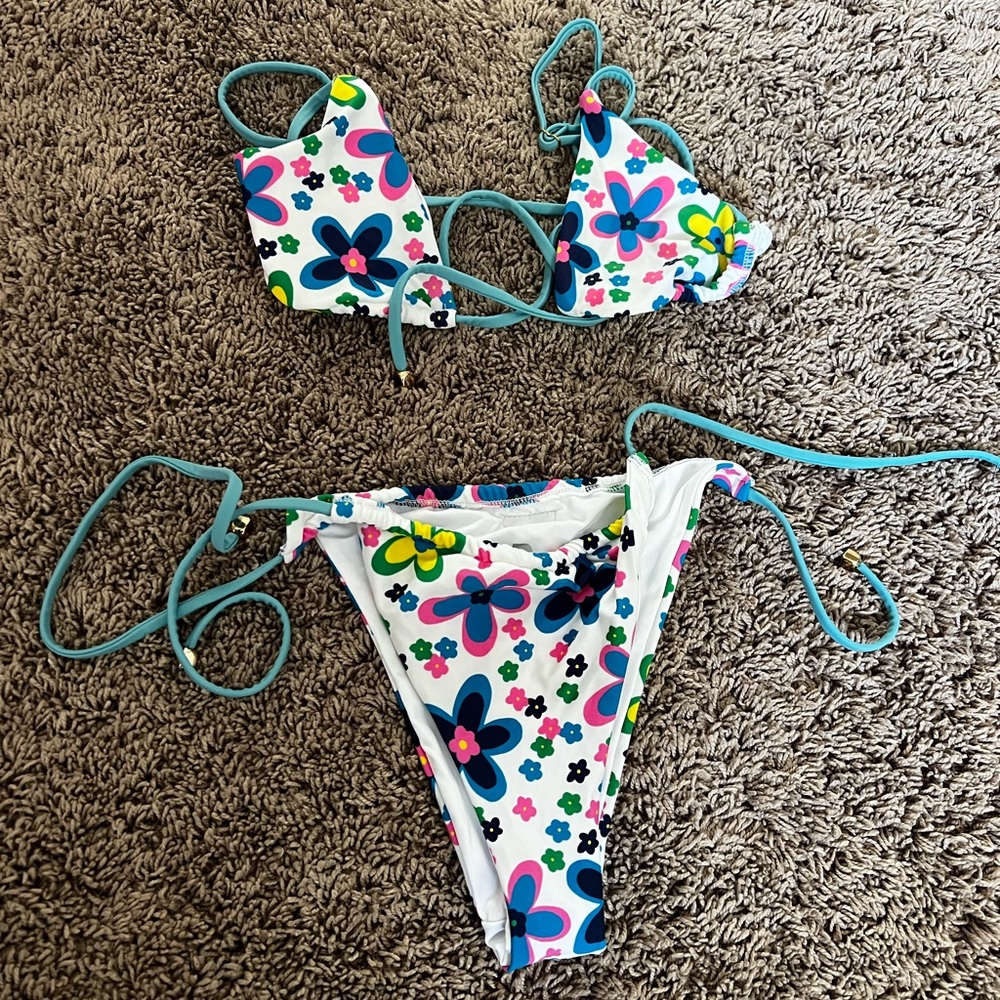 🤍 blackbough swimsuit